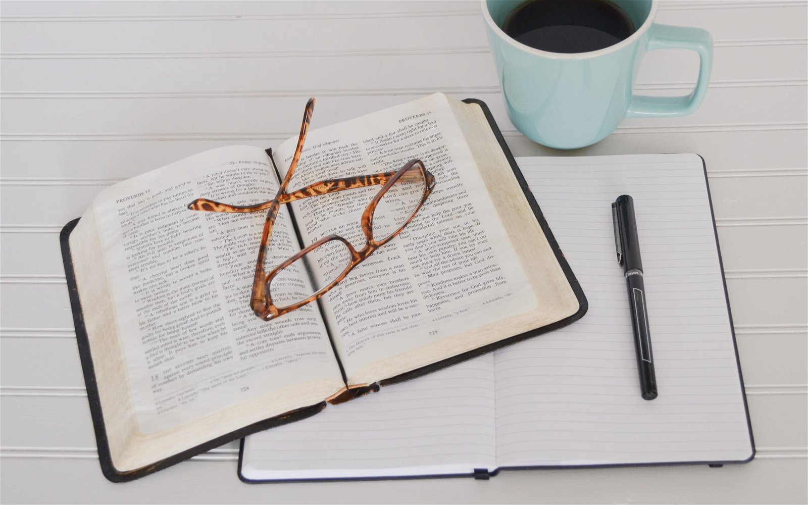 The Power of the Pen: Reflecting on the Word with a Pen